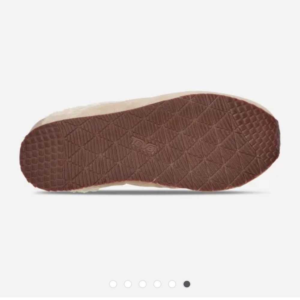 New Teva ReEmber Plushed Slipper Sneaker Size 7 - Picture 2 of 15